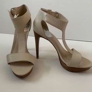 Vince Camuto cream colour high heels size 7